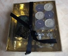 Candle,  6 Tea Lights & Tealight Holder.  B.N.W.T   In Original  Box.