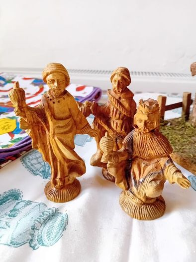 Wooden Nativity Crib Set