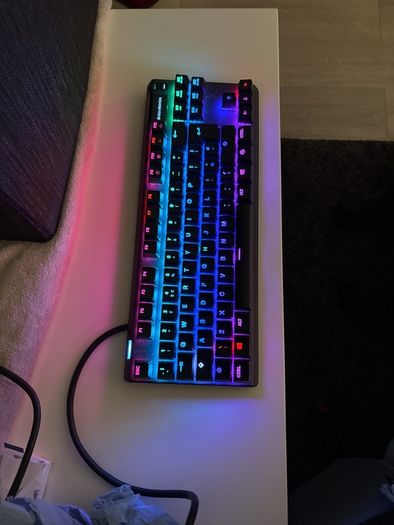 Apex 7 TKL (red switch)
