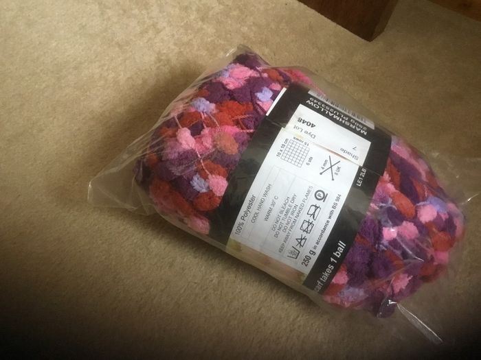 Marshmallow yarn purple red