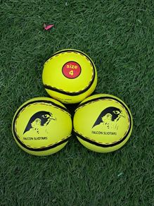 Sliotars, Size 4, Size 5, Quick Touch, Smart Touch. Top quality premium Sliotars Hurling Balls