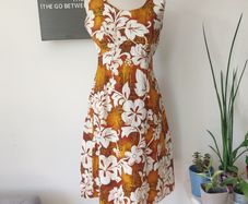 VINTAGE 1960s Royal Hawaiian floral cotton mini dress S M 10 12 1960s Made in Hawaii