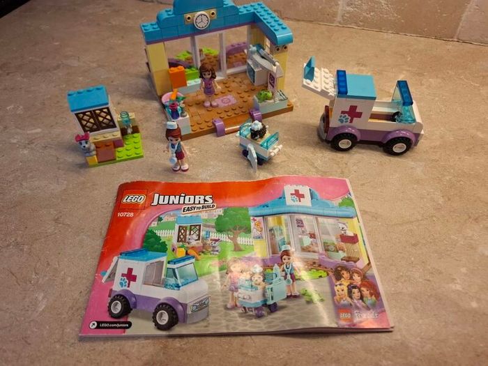 Lego Juniors, Mia's Vet Clinic