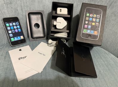 iPhone 3G box set collectors vintage rare