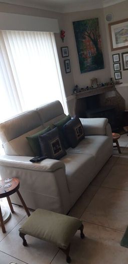 Stunning Harvey Norman Cream Italian Leather Two Seater Sofa & Recliner