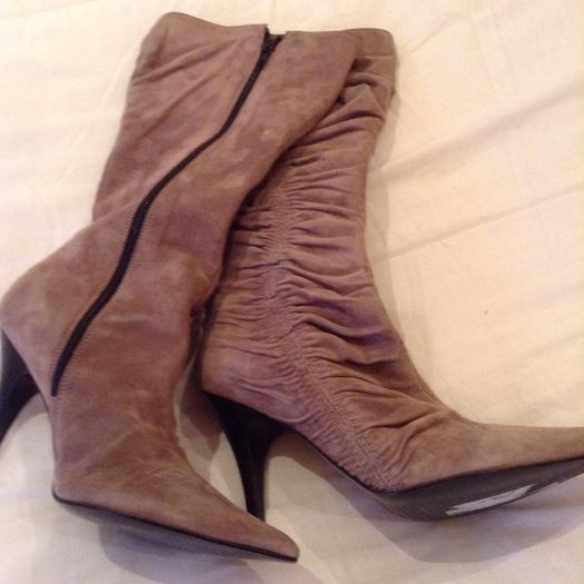 Knee High Dusty Pink Suede Boots size 6