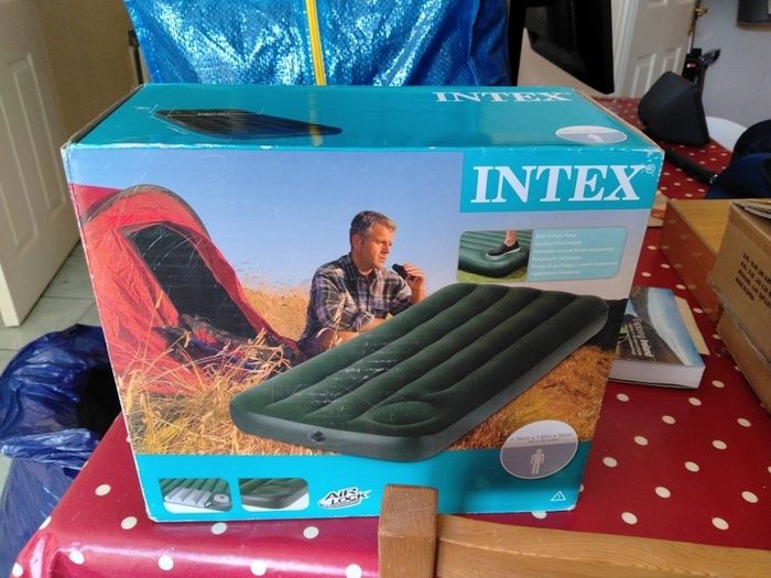 blow up mattress