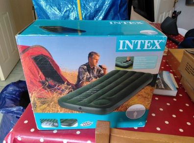 blow up mattress