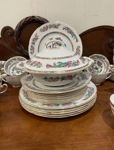Beautiful Royal Grafton Antique Porcelain
