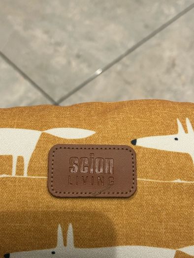 Scion Living pet bed size S brand new