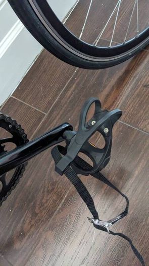 Carrera ltd edition 6061T6 road bike and  Qubo elite trainer