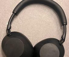 Sony headphones XM6