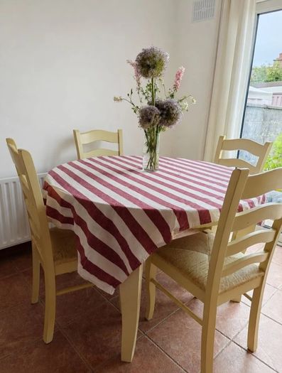 Kitchen Table and Chairs