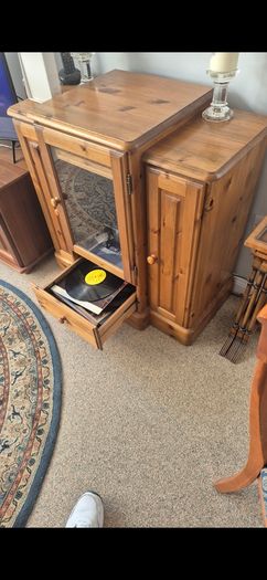Cabinet / music centre