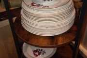 plates ect vintage