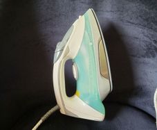 Steam iron