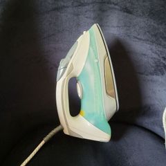 Steam iron
