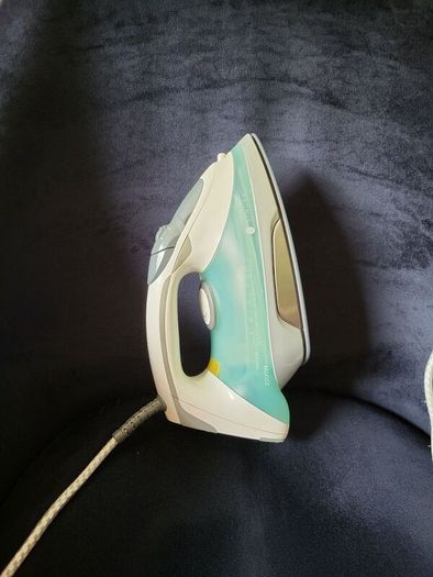 Steam iron
