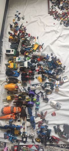 LEGO Collection (2011-2018) Mixed Figures & Bricks, Blue Ninjago NRG Zane figure with his spinner.