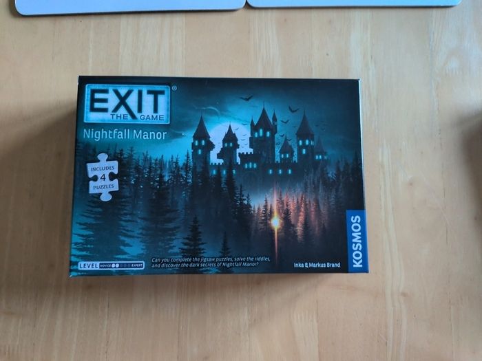 Exit escape room 4 game set