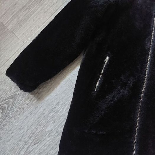 Jacket/ Coat/ faux fur