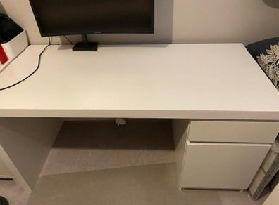Desk - Ikea Malm