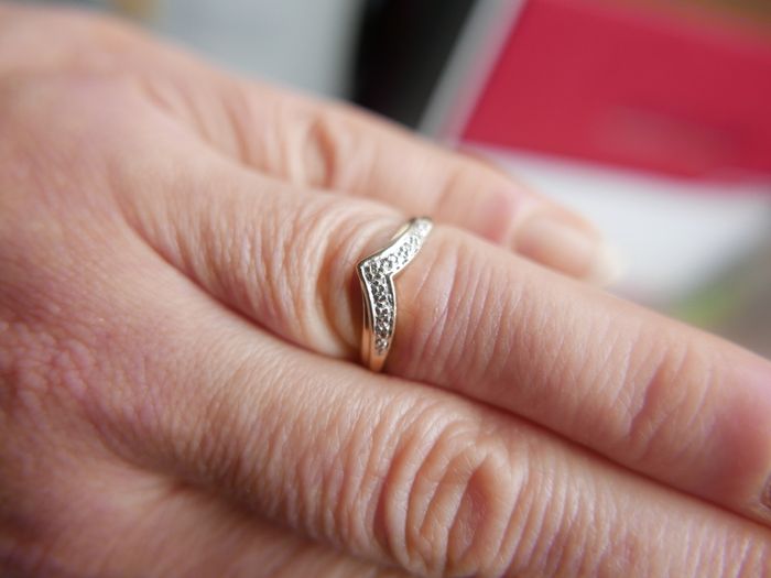 Vintage 9c Gold 375 Diamond Chevron Ring 1,5g