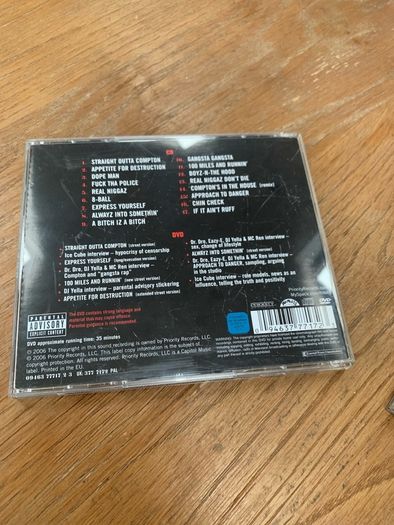 NWA: The best of N.W.A - The Strength Of Street Knowledge (CD + DVD)