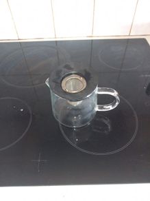 Glass loose leaf teapot