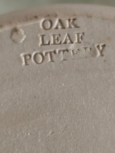 Set of 2 Vintage OAK LEAF INISTIOGE Studio Pottery Hand Made Vase