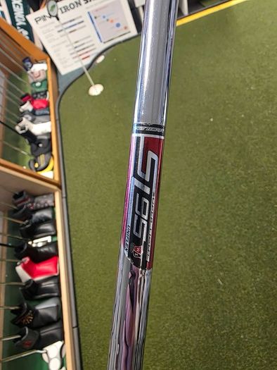 Wilson Staff D11 Irons