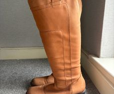 Jana Fashion Tan Leather Knee-High Boots. UK 6 / EU 39
