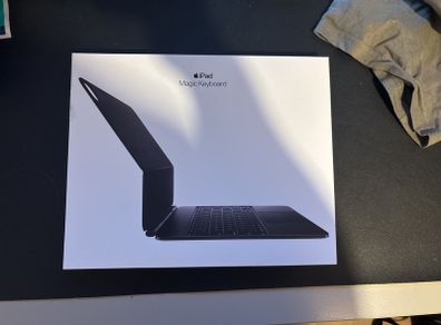 ipad Magic Keyboard 12.9" (brand new)