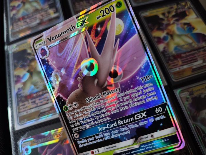 Venomoth GX ! Ultra Rare ! from Unbroken Bonds Set ! 2019 ! Pokemon Card !