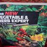 The New Vegetable & Herb Expert / Dr. D. G. Hessayon / 1999 Image 3