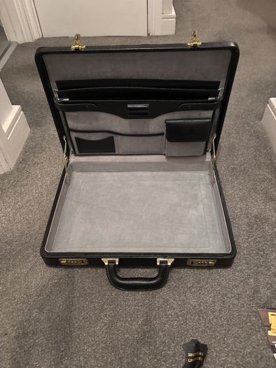 Black Leather Brief Case good as new