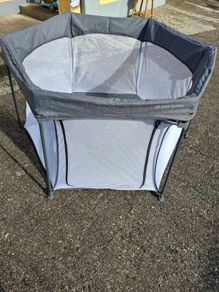 Ickle Bubba Foldable Playpen - Brand New