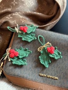 Beautiful crochet Holly leaves