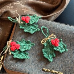 Beautiful crochet Holly leaves