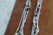 Beautiful silver tone necklace.