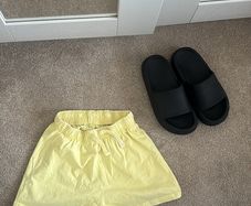 Yellow Zara shorts with free sliders
