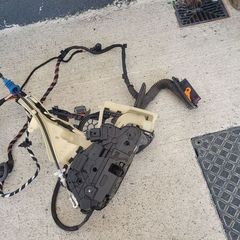 12 vw passat cc drivers door lock actuator unit and loom