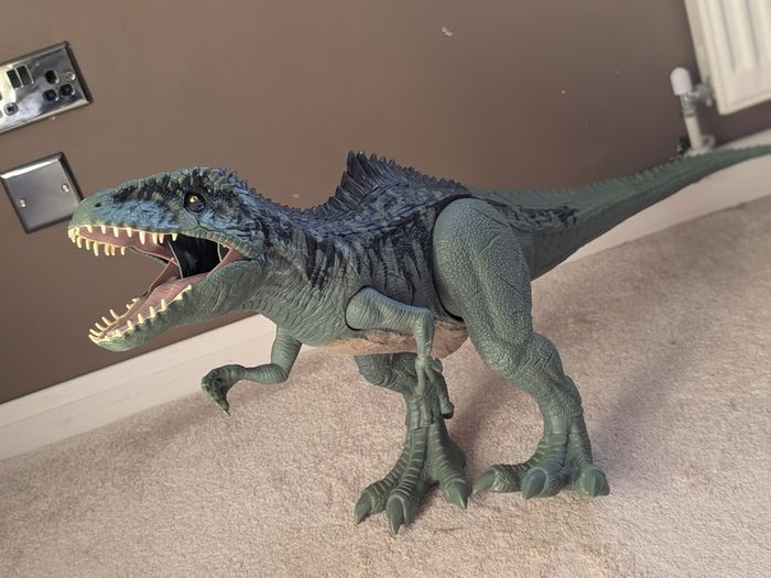 Jurassic World Giganotosaurus Dinosaur Figure Large