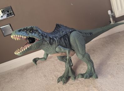 Jurassic World Giganotosaurus Dinosaur Figure Large