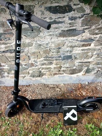 Electric scooter