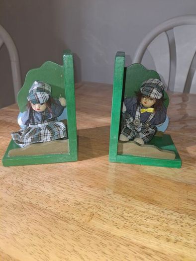 Book ends