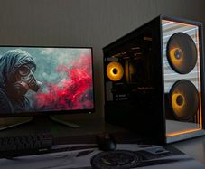 High Quality Lian Li AMD Ryzen Custom Gaming PC | 7800X3D | RX9060XT 16GB | 32GB DDR5 | NVMe | Corsair 850X Gold | AIO LCD