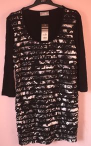 New Wallis Top Size 14 with tags Cost E45