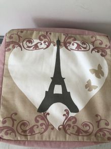 Shabby Chic Style Pouff