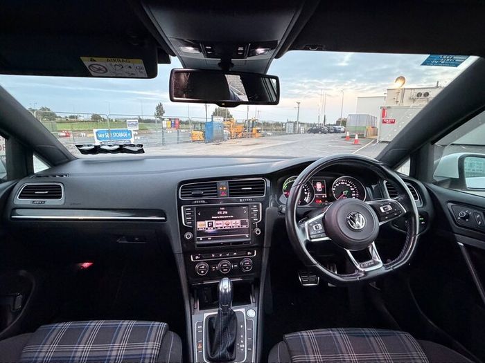 Volkswagen Golf GTE 2015